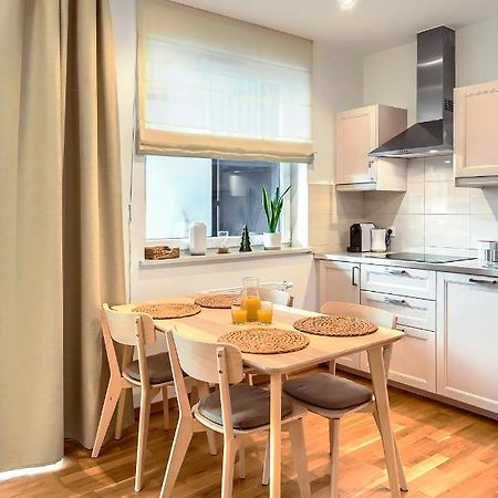 Kropla Rosy 2 Apartman Wrocław Kültér fotó