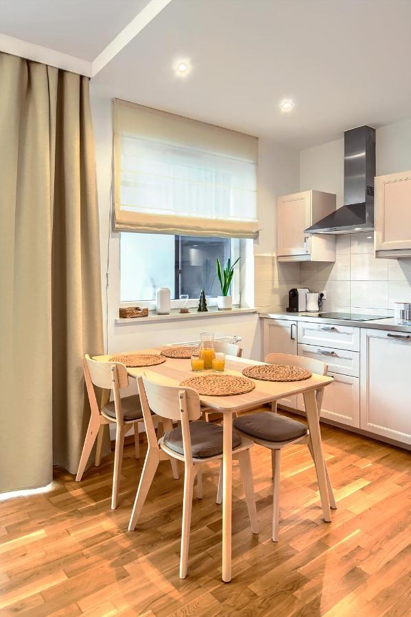 Kropla Rosy 2 Apartman Wrocław Kültér fotó