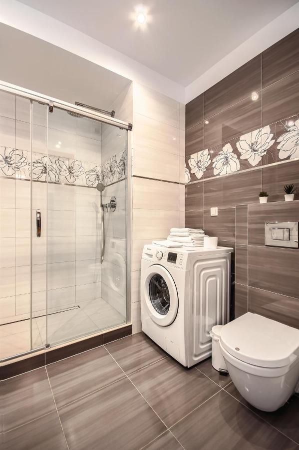 Kropla Rosy 2 Apartman Wrocław Kültér fotó