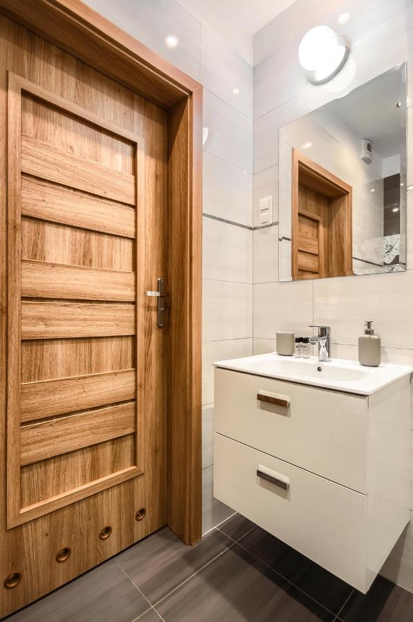 Kropla Rosy 2 Apartman Wrocław Kültér fotó